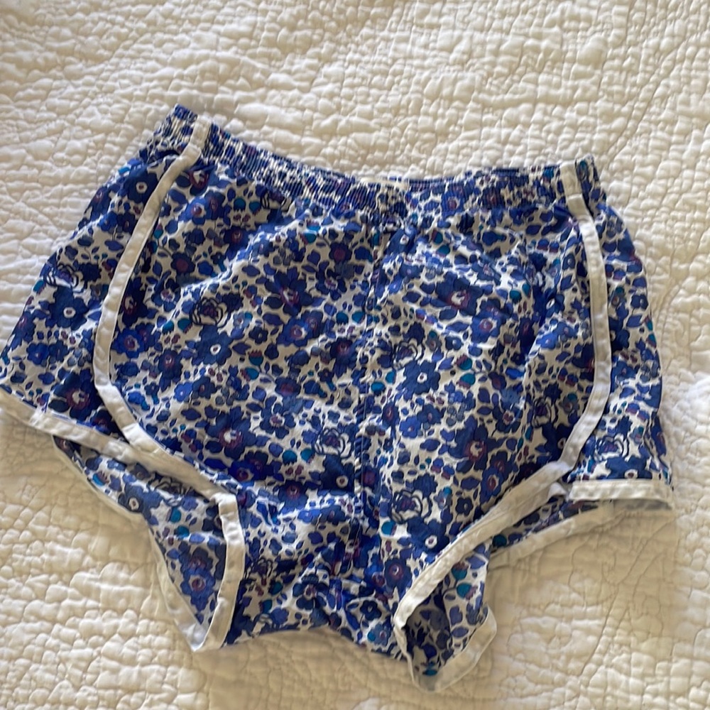 Sid Mashburn floral pj short. Too small on me! Size XS